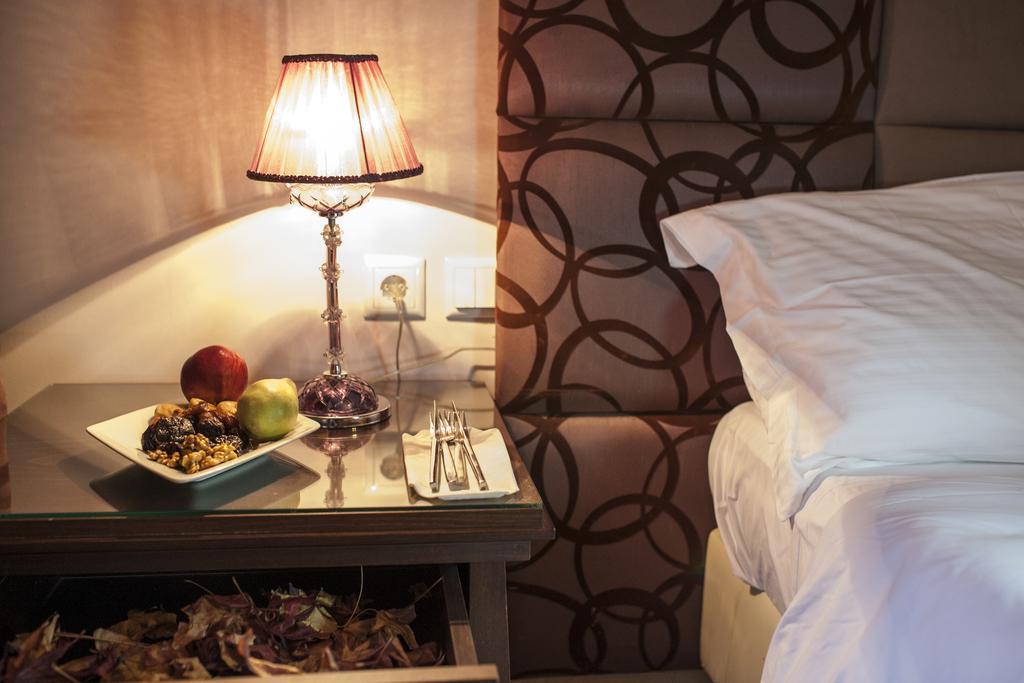 Hotel Veltsi Florina Rum bild